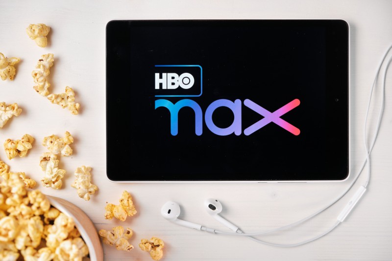 advantages and disadvantages of hbo max